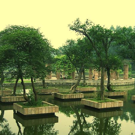 Foshan Fontainebleau Hotel Екстериор снимка
